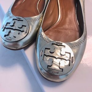 Tory Burch gold/pewter ballet flats 5.5